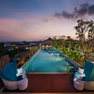 Ramada By Wyndham Bali Sunset Road Kuta Отель